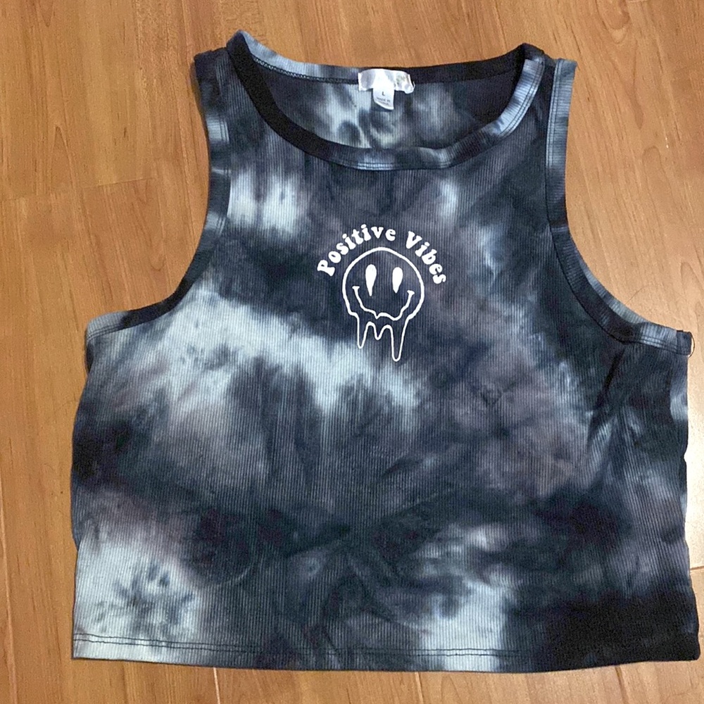 ORANGE KISS: blue tie dye crop tank top